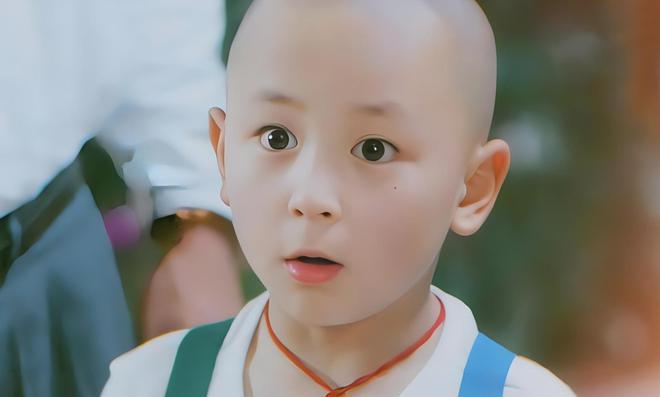 人长出老年斑有人家破人亡毁了脸必一运动6位过气明星现状：有(图7)
