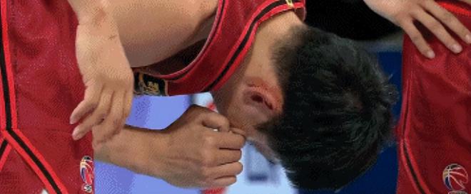 术！上海官宣超级小外加盟！韩德君金金伤无碍Bsport体育平台登录周琦眼伤很严重已手(图3)